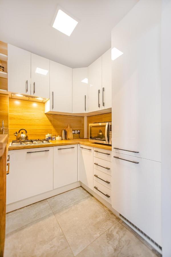 Charming Apt Next To Lazienki Park And City Center Warschau Buitenkant foto