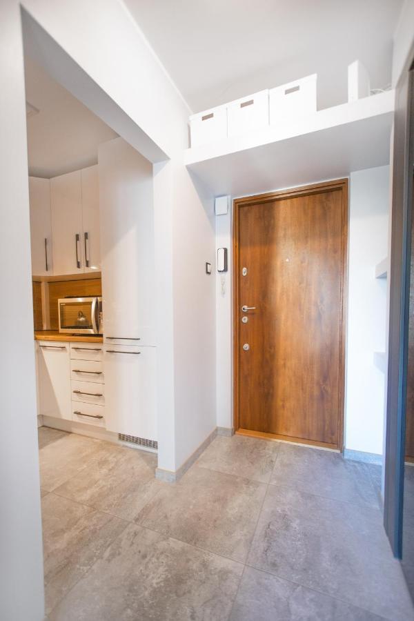 Charming Apt Next To Lazienki Park And City Center Warschau Buitenkant foto